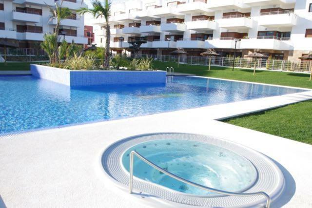 Oriuelha Costa Terrazas De Campoamor Dehesa de Campoamor  Bagian luar foto